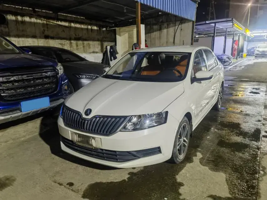 2018 Skoda Rapid 1.6L 110HP L4 5MT