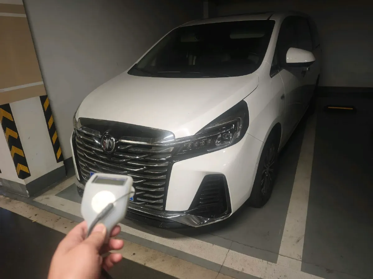 2023 Buick GL8 2.0T 237HP L4 9AT,autocango,china used car exporter,china ev exporter,chinese used car exporter,chinese used ev exporter