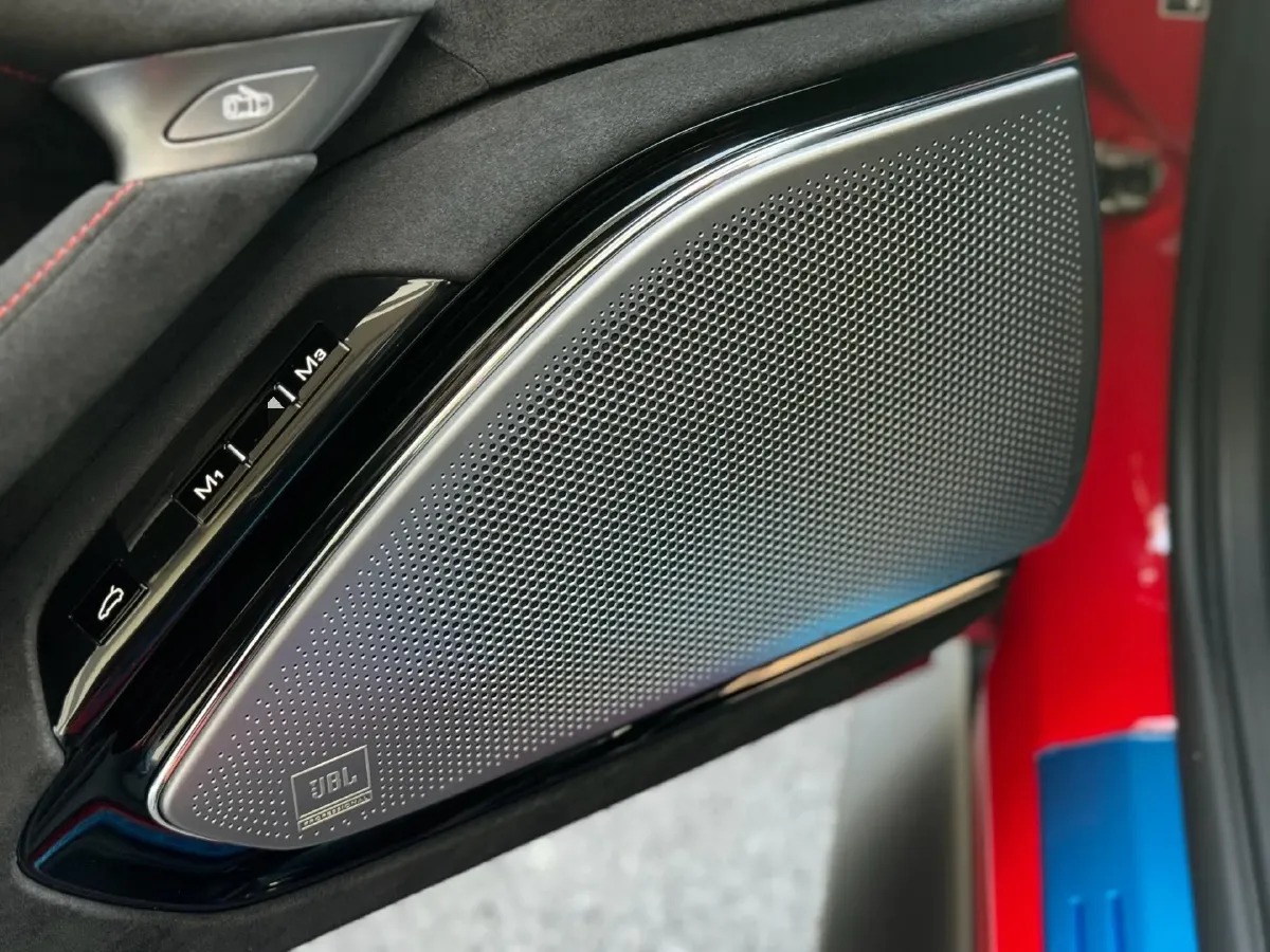 2020 Ferrari Roma 3.9T 620HP V8 8DCT,autocango,china used car exporter,china ev exporter,chinese used car exporter,chinese used ev exporter