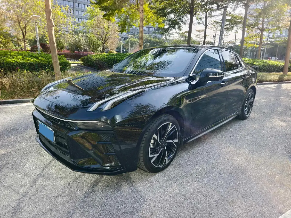 2025 LYNK&CO 03 1.5T 181HP L4 7DCT