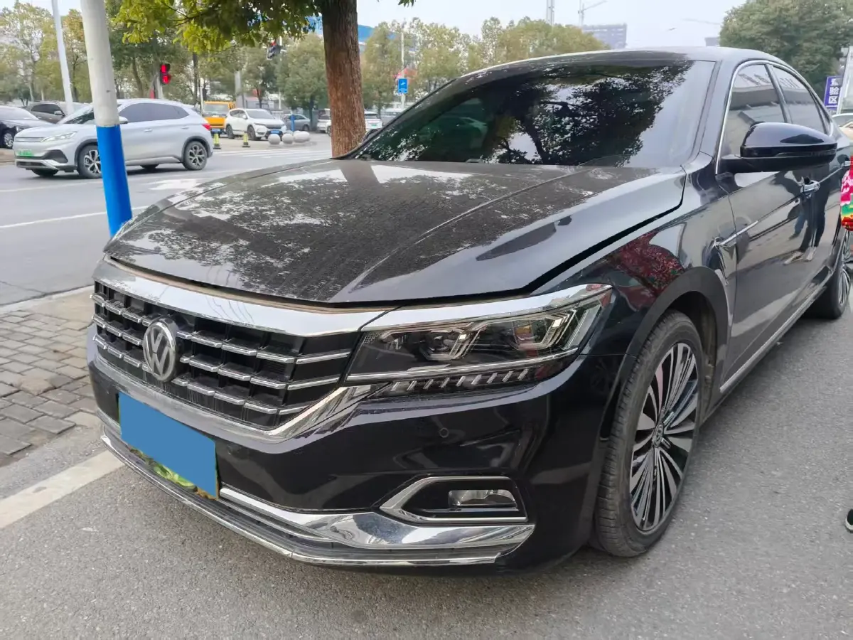 2019 Volvo V40 1.5T 152HP L4 6AT