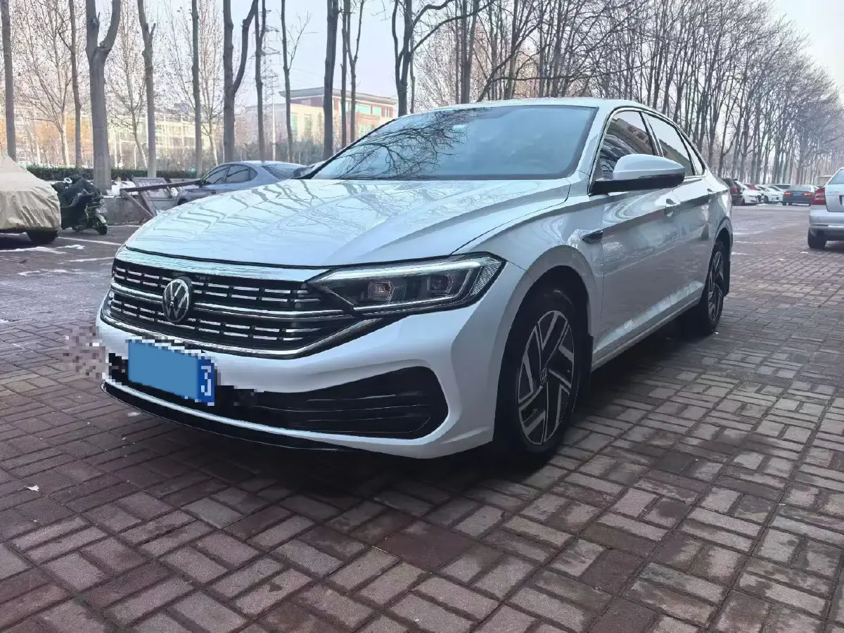 2023 Volkswagen Sagitar 1.5T 160HP L4 7DCT