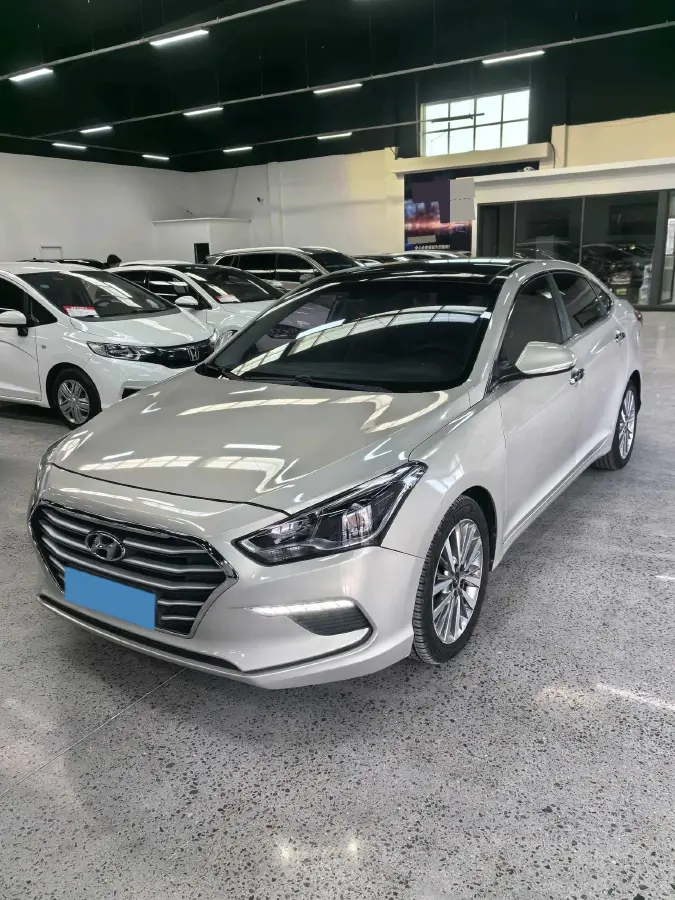 2017 Hyundai Mistra 1.8L 143HP L4 6AT