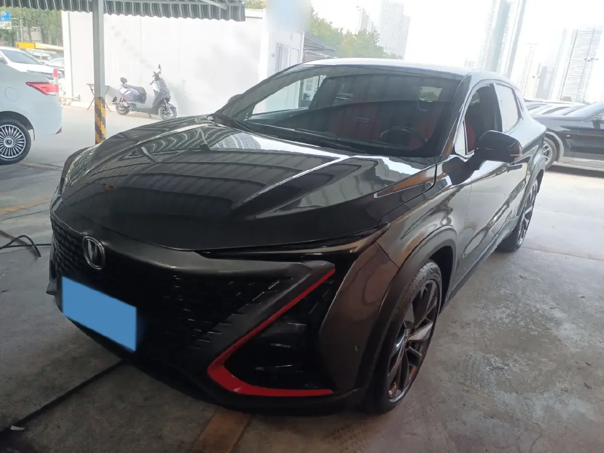 2021 ChangAn UNI-T 1.5T 180HP L4 7DCT