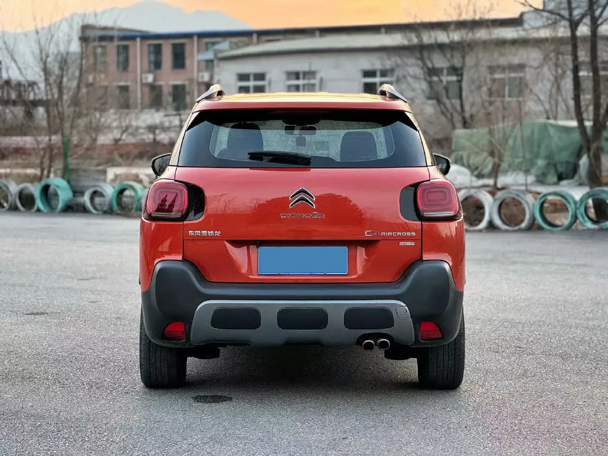 2018 Bestune X80 2.0L 147HP L4 6AT,autocango,china used car exporter,china ev exporter,chinese used car exporter,chinese used ev exporter