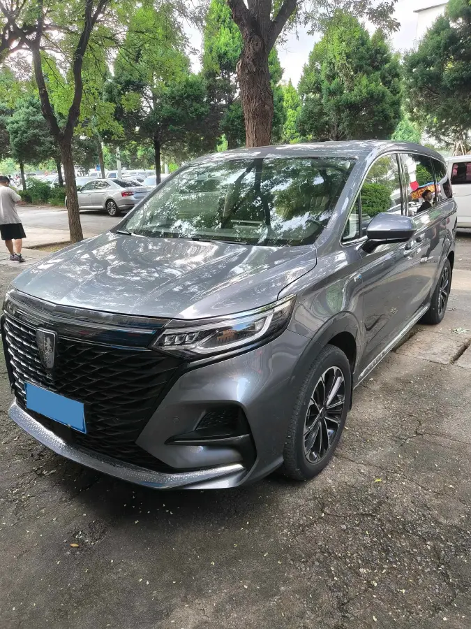 2022 Roewe iMAX8 2.0T 234HP L4 8AT