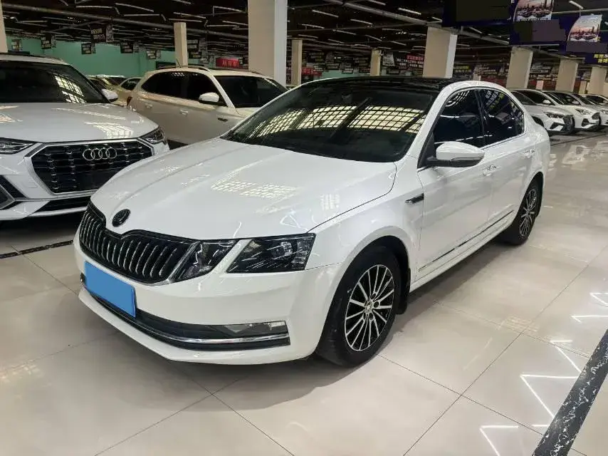 2020 Skoda Octavia 1.5L 113HP L4 6AT