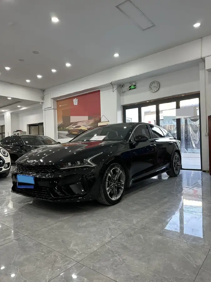 2020 Kia K5 2.0T 240HP L4 8AT