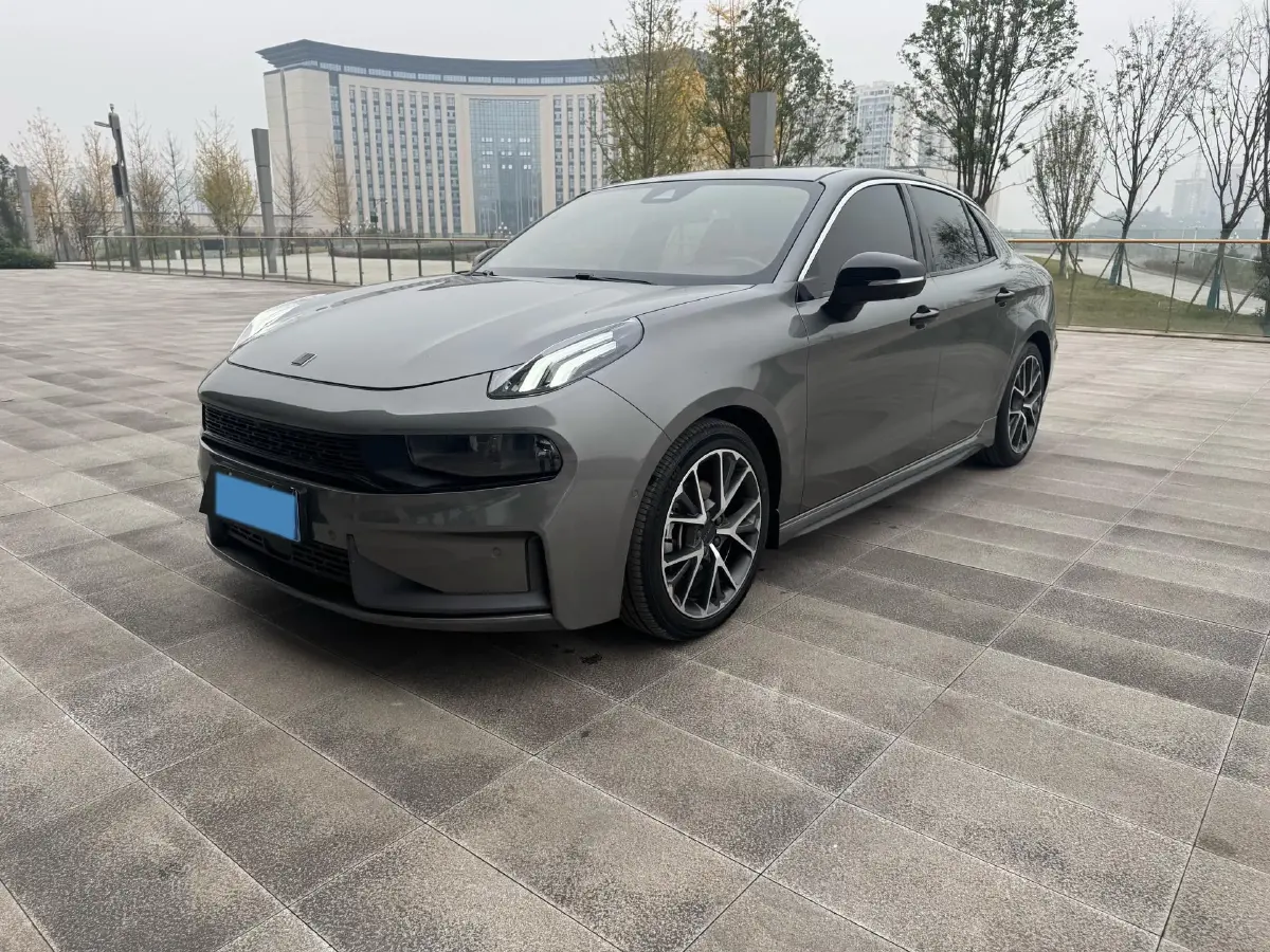 2022 LYNK&CO 03 2.0T 190HP L4 7DCT