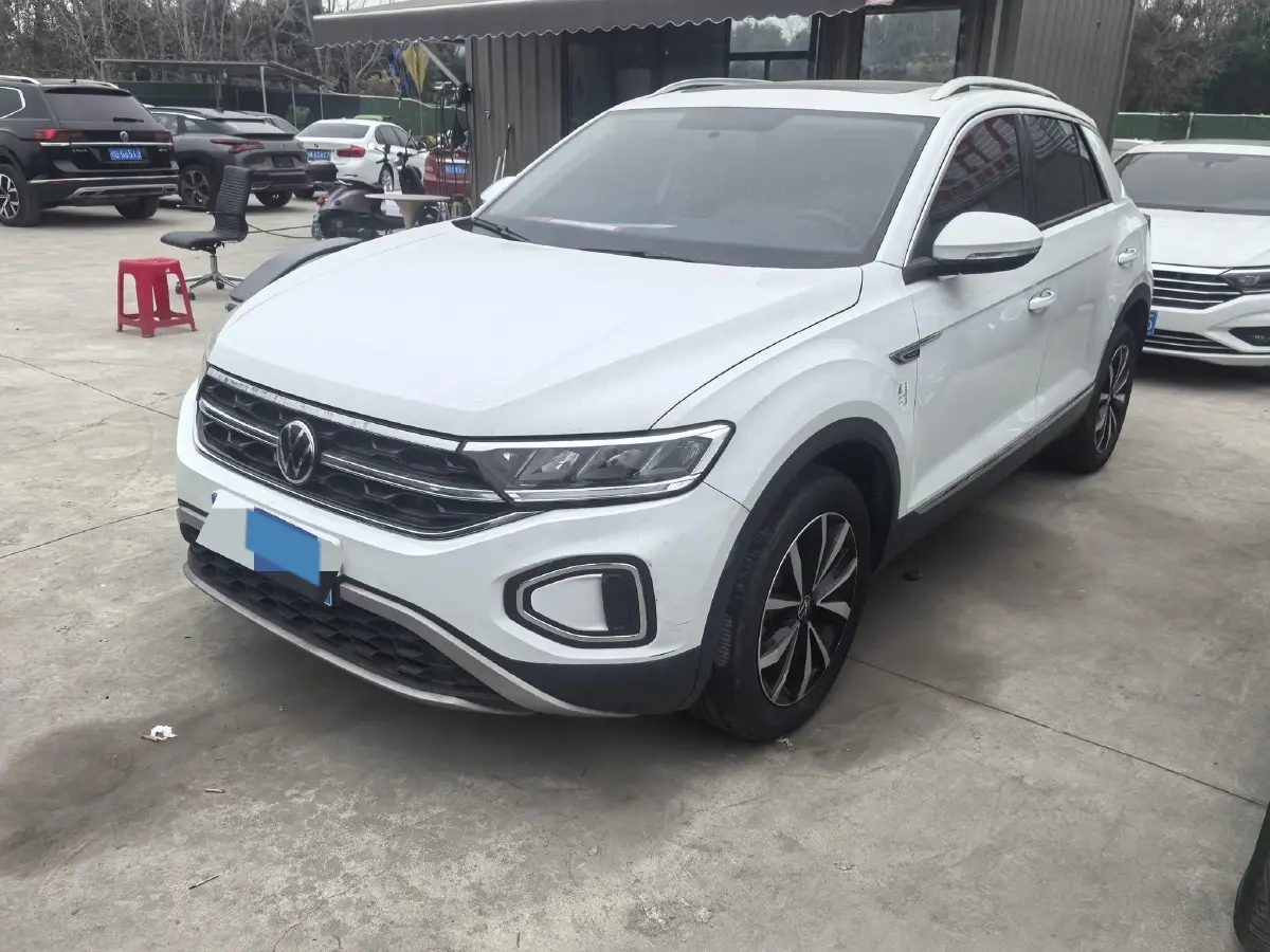 2022 Volkswagen T-Roc 1.4T 150HP L4 7DCT