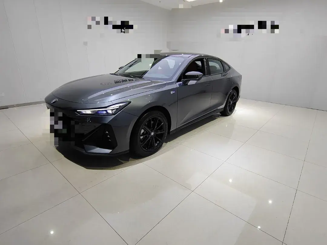 2023 ChangAn UNI-V iDD 1.5T 170HP L4 6TCT PHEV 18.4KWH