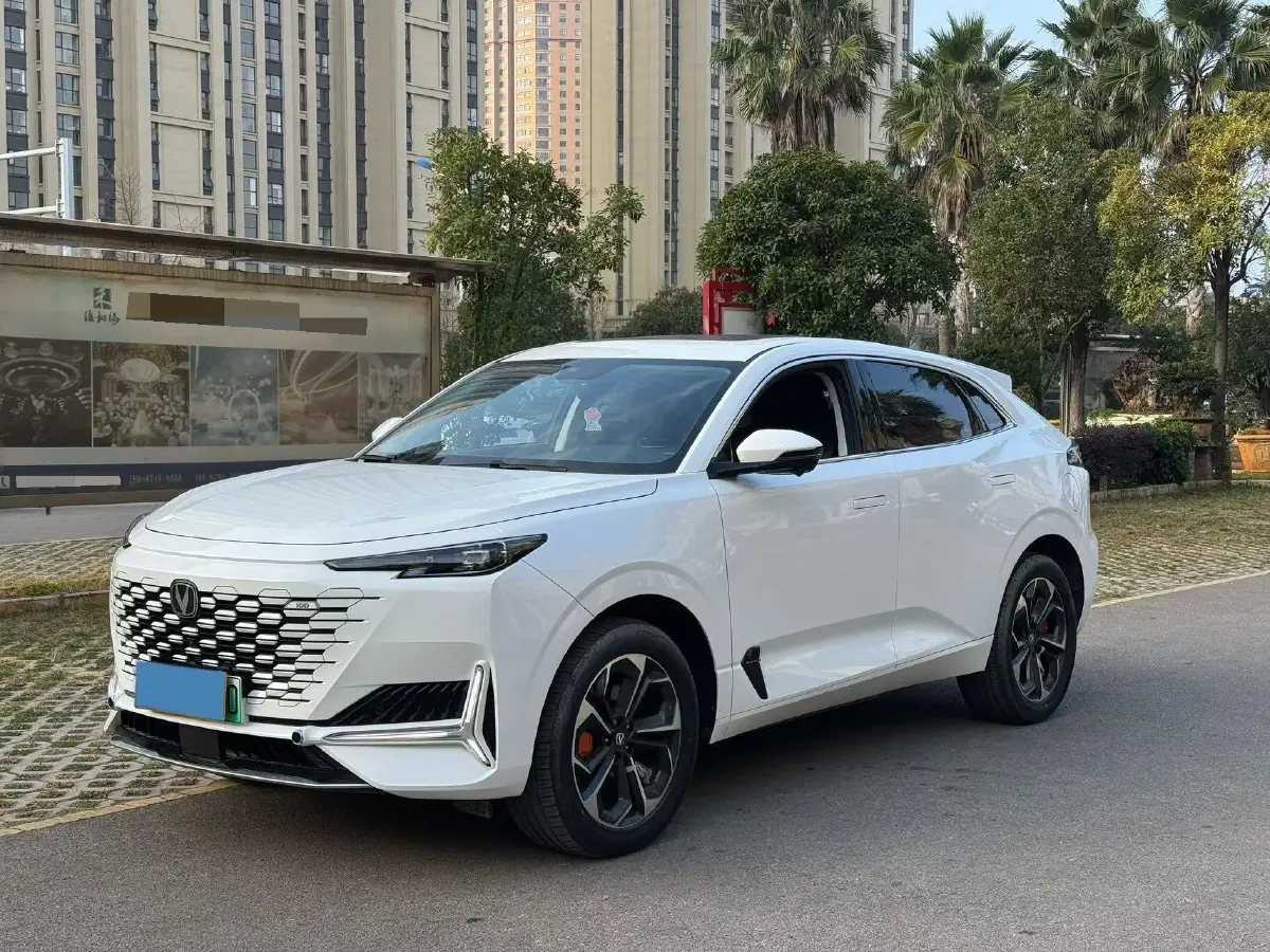 2024 ChangAn UNI-K iDD 1.5T 170HP L4 6TCT PHEV 28.4KWH