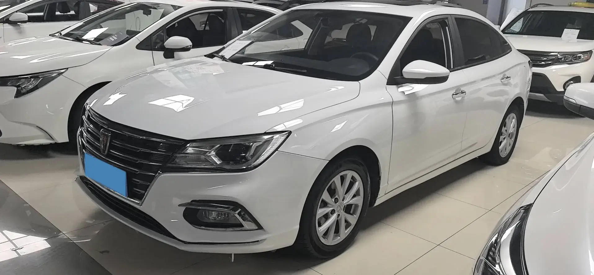 2020 Roewe i5 1.5L 120HP L4 CVT