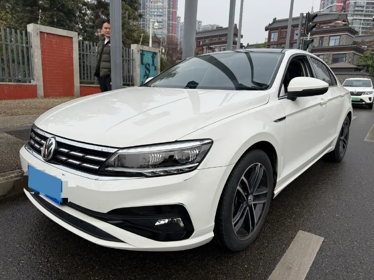 2019 Volkswagen Passat 1.4T 150HP L4 7DCT