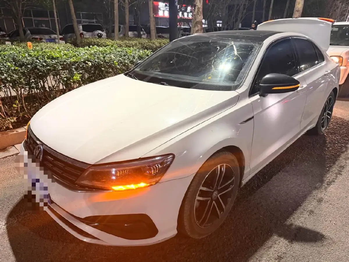 2019 Volkswagen Passat 1.4T 150HP L4 7DCT