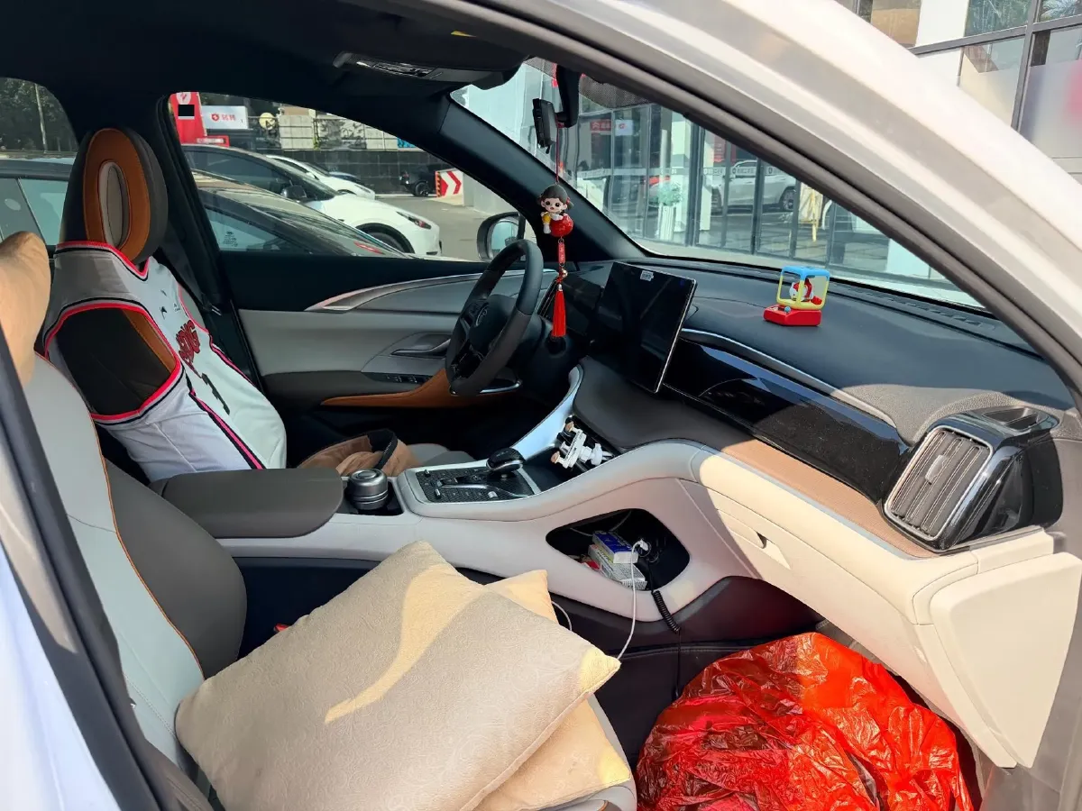 2022 Ruichi Auto EC35 BEV 82HP BEV 36.288KWH,autocango,china used car exporter,china ev exporter,chinese used car exporter,chinese used ev exporter