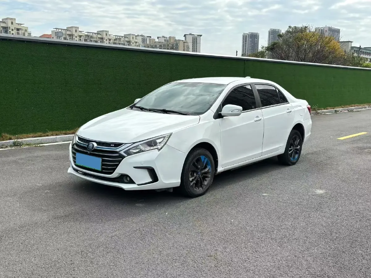 2018 BYD Qin 1.5T 154HP L4 6DCT PHEV 15.2KWH