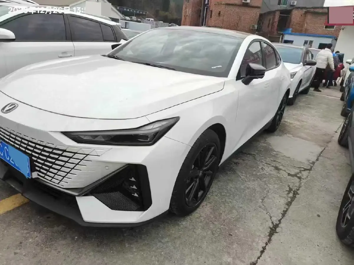 2024 ChangAn UNI-V 1.5T 188HP L4 7DCT