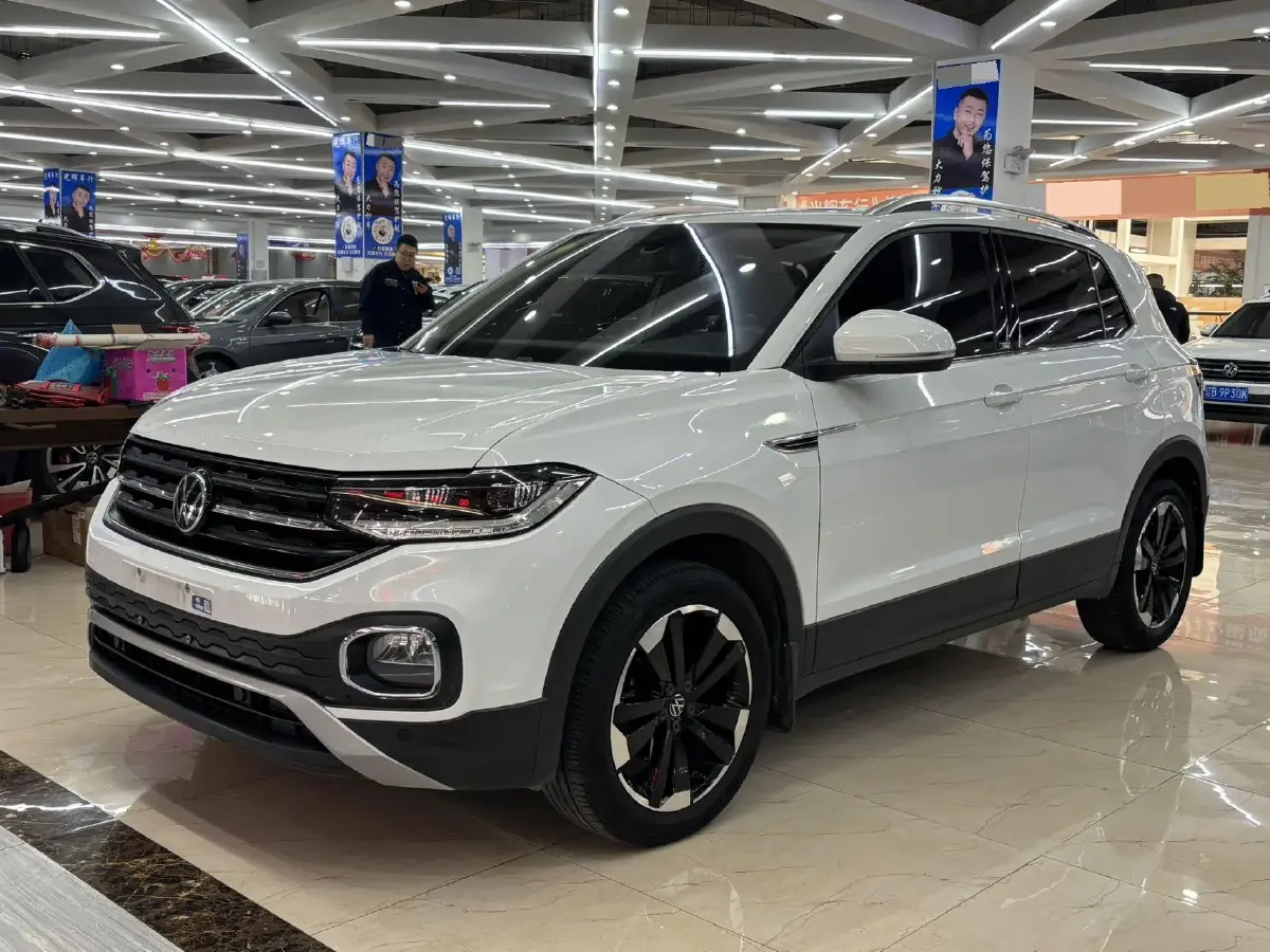 2021 Volkswagen Tacqua 1.5L 113HP L4 6AT
