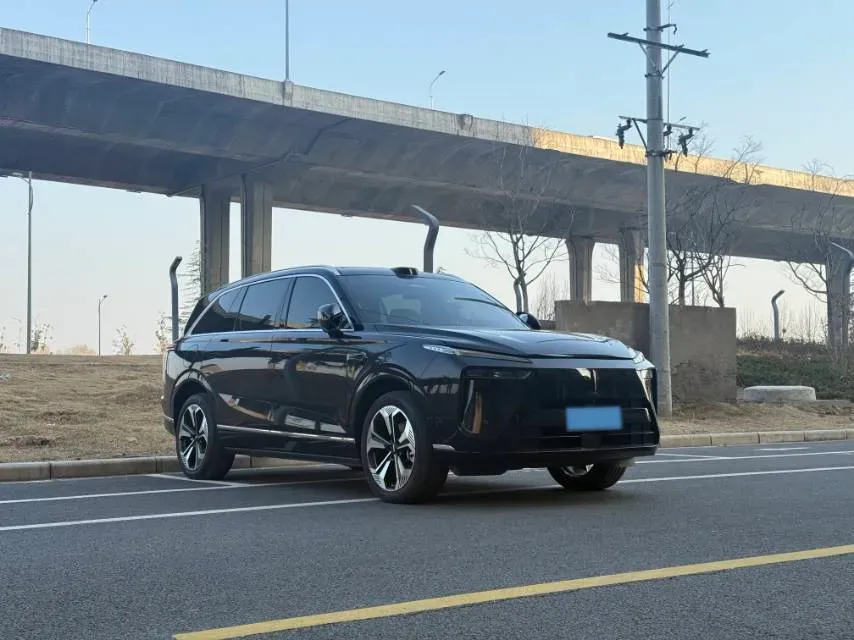 2025 WEY BlueMountain 1.5T 170HP L4 4DHT PHEV 44.5KWH,autocango,china used car exporter,china ev exporter,chinese used car exporter,chinese used ev exporter