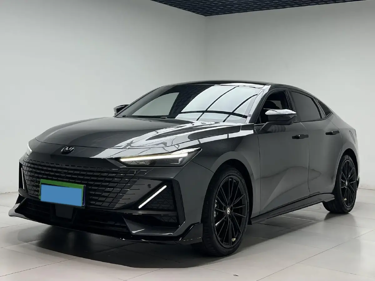 2022 ChangAn UNI-V 1.5T 188HP L4 7DCT