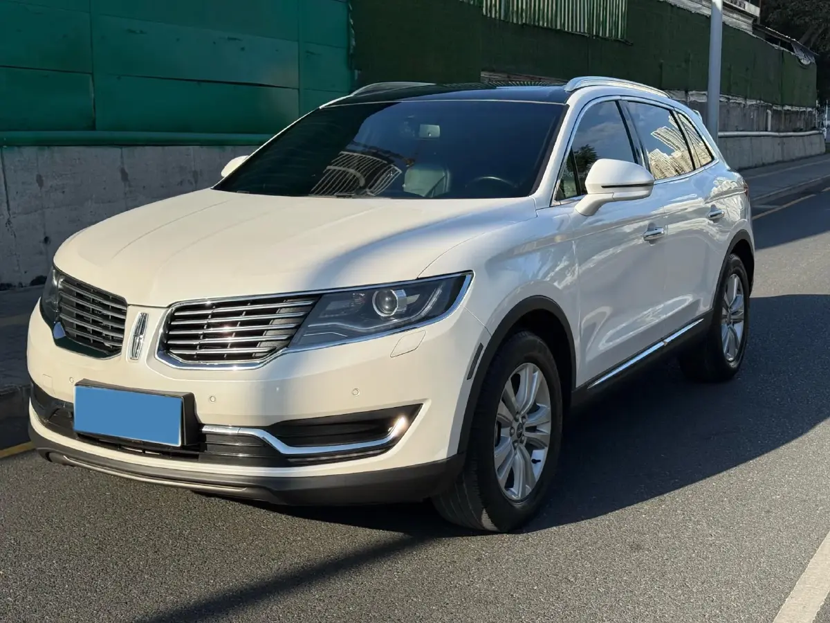 2018 Lincoln MKX 2.0T 253HP L4 6AT
