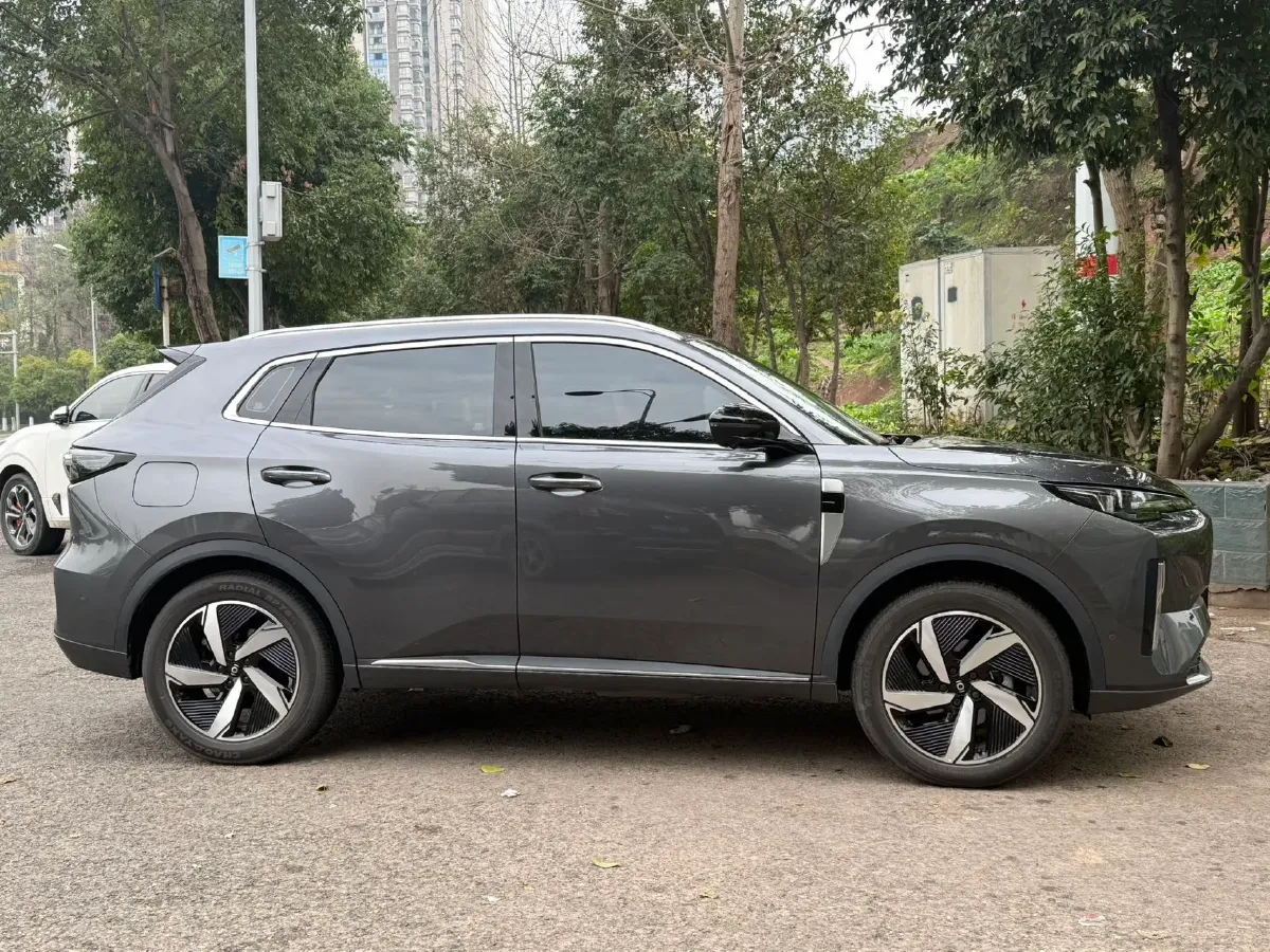 2023 Venucia VX6 BEV 62KWH,autocango,china used car exporter,china ev exporter,chinese used car exporter,chinese used ev exporter