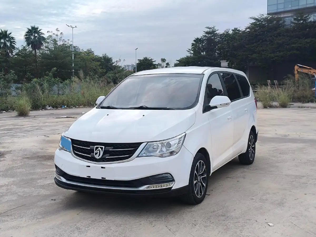 2016 BaoJun 560 1.5T 150HP L4 6MT