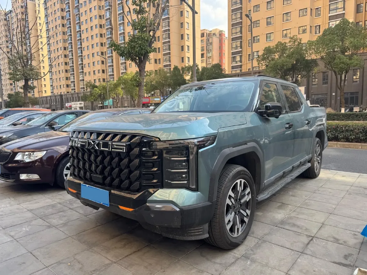 2025 MAXUS InterstellarX 2.5T 224HP L4 8AT,autocango,china used car exporter,china ev exporter,chinese used car exporter,chinese used ev exporter