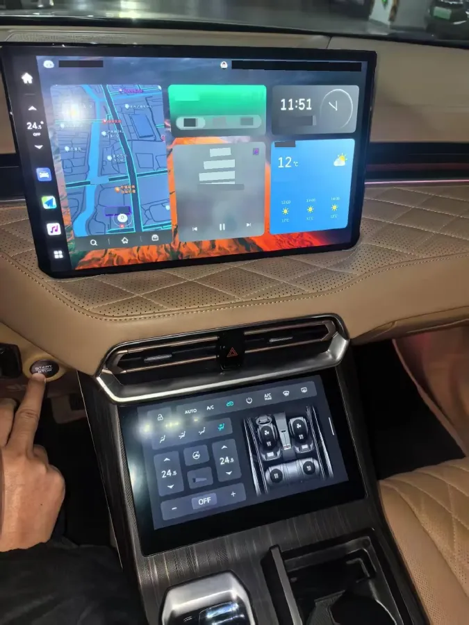 2022 WEY Latte DHT 1.5T 156HP L4 2DHT Hybrid,autocango,china used car exporter,china ev exporter,chinese used car exporter,chinese used ev exporter