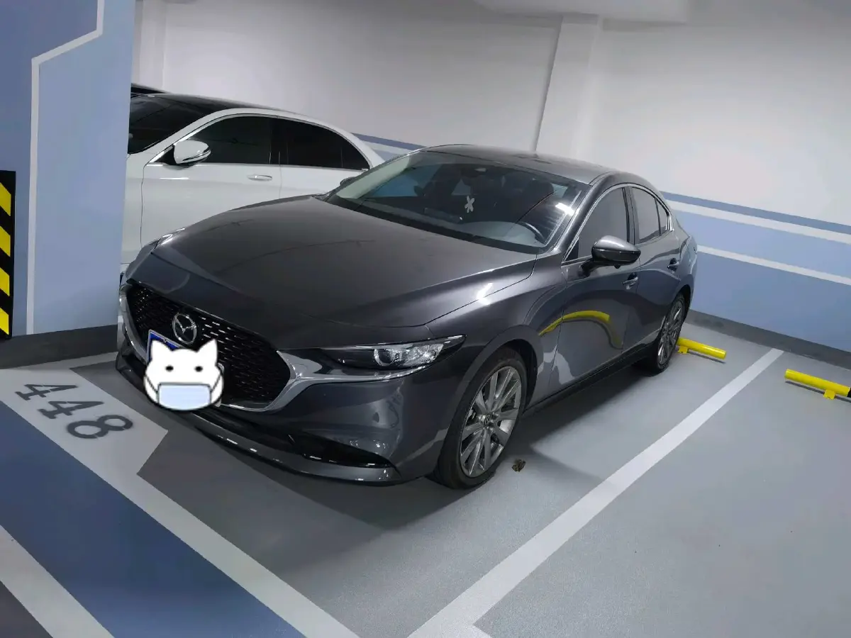 2022 Mazda 3 Axela 2.0L 158HP L4 6AT