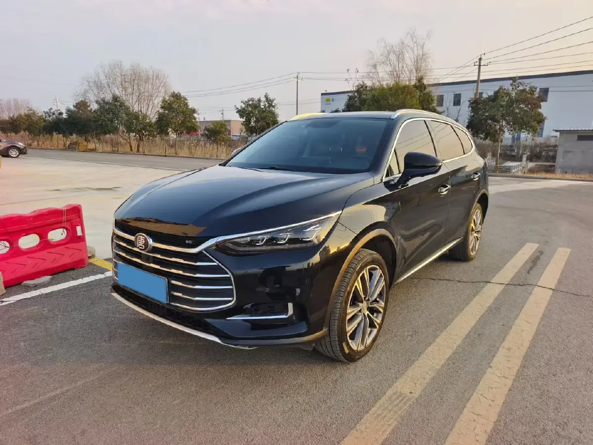 2018 BYD Tang 2.0T 205HP L4 6AT