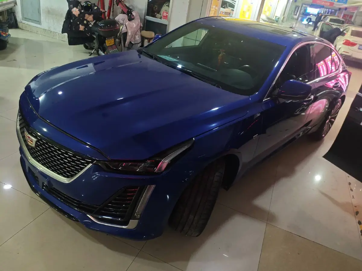 2021 Cadillac CT5 2.0T 237HP L4 10AT