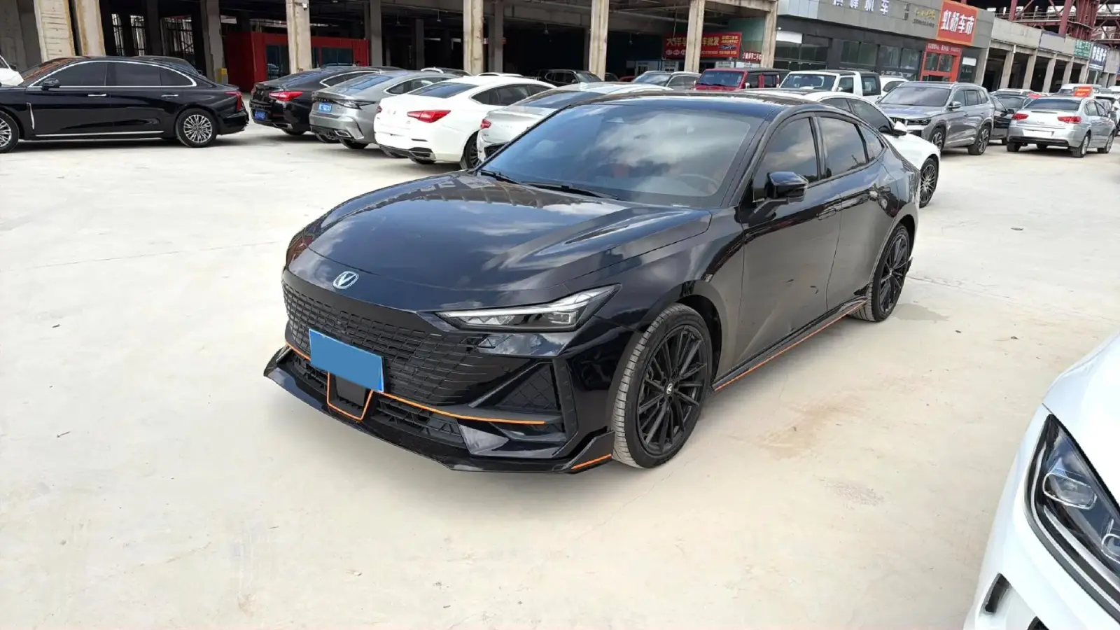 2023 ChangAn UNI-V 1.5T 188HP L4 7DCT