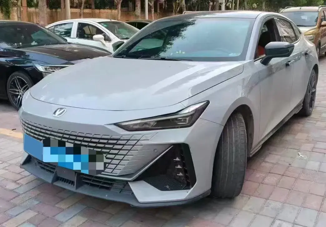 2022 ChangAn UNI-V 1.5T 188HP L4 7DCT