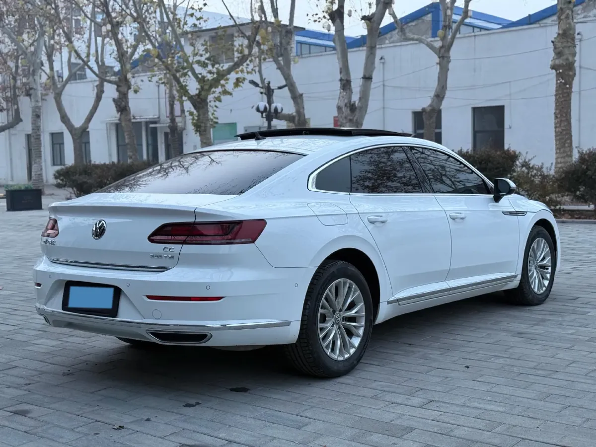 2020 Volkswagen CC 2.0T 186HP L4 7DCT,autocango,china used car exporter,china ev exporter,chinese used car exporter,chinese used ev exporter