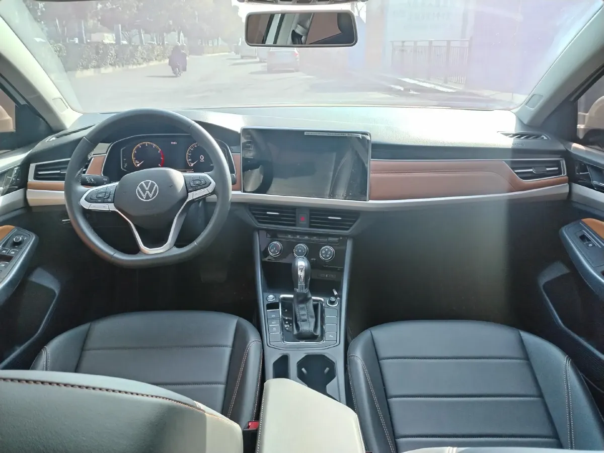 2024 Volkswagen Bora 1.2T 116HP L4 7DCT,autocango,china used car exporter,china ev exporter,chinese used car exporter,chinese used ev exporter