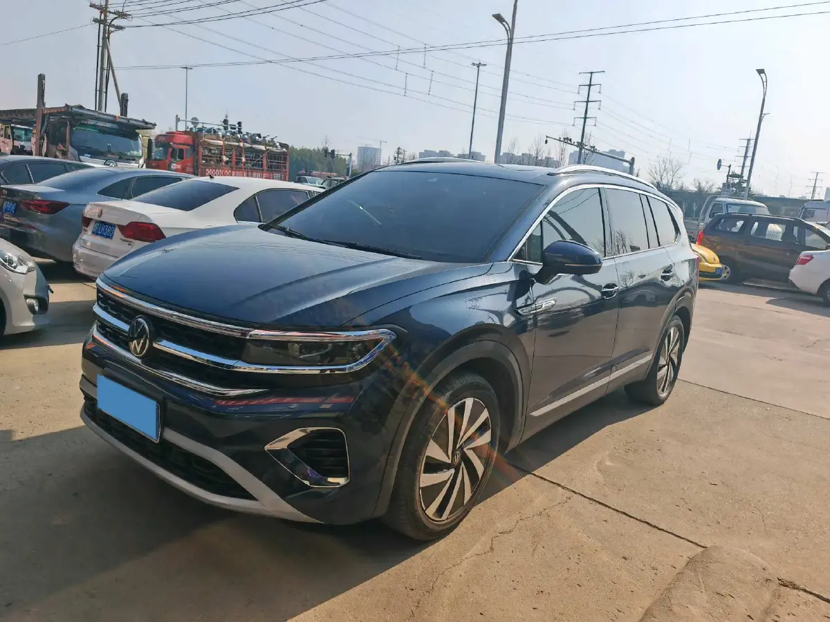 2021 Volkswagen Talagon 2.0T 220HP L4 7DCT