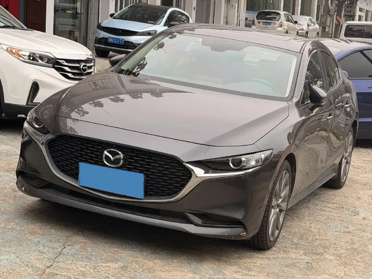 2021 Mazda 3 Axela 2.0L 158HP L4 6AT