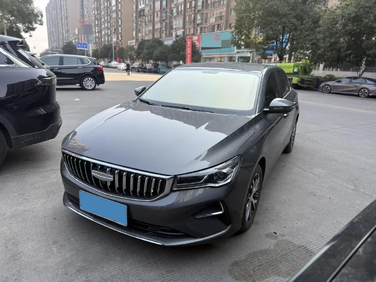 2025 Geely Emgrand 1.5L 127HP L4 CVT