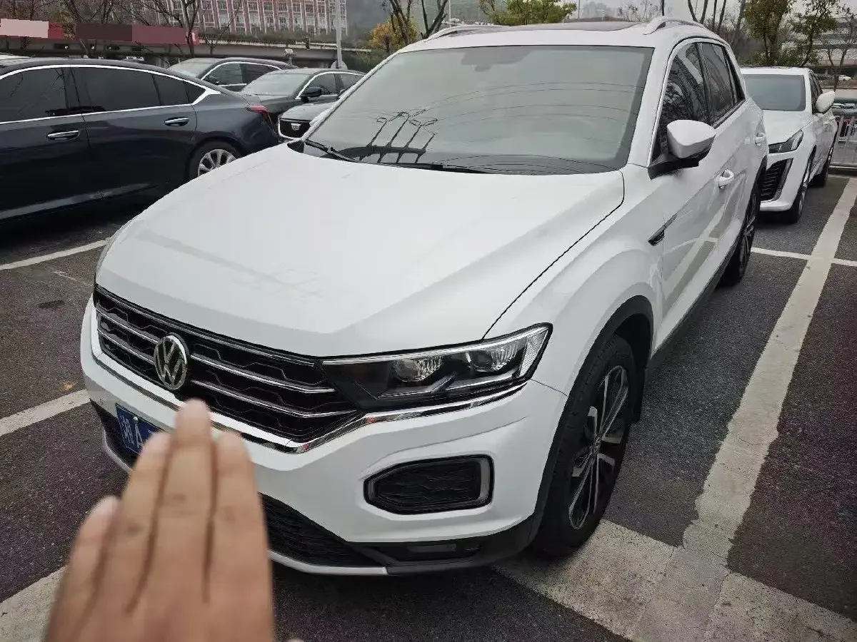2019 Volkswagen T-Roc 1.4T 150HP L4 7DCT