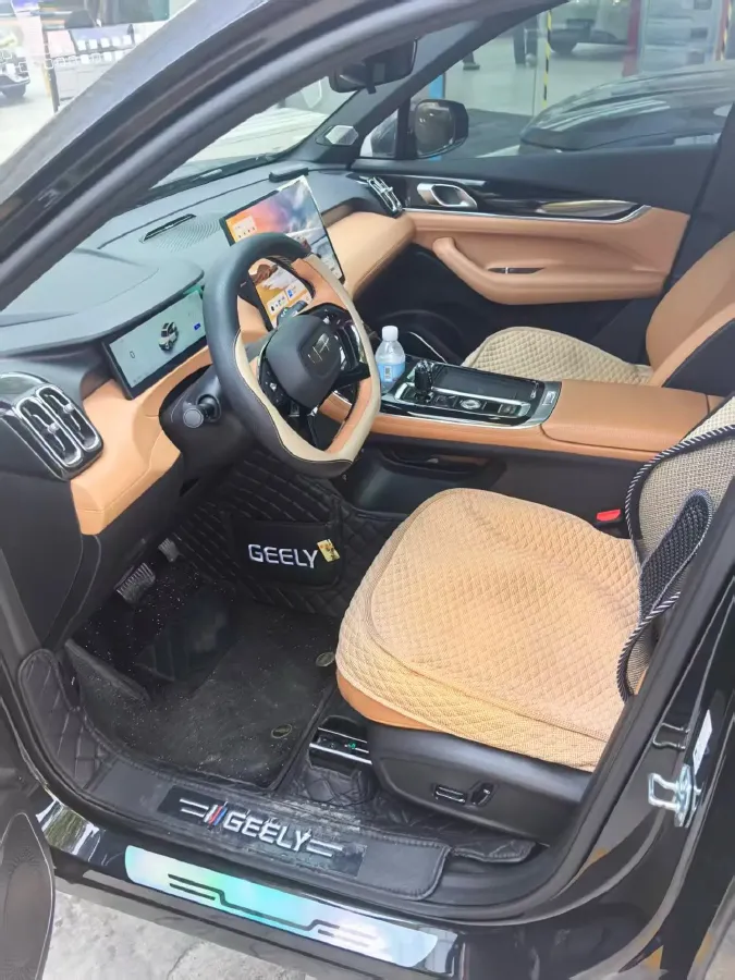 2025 Geely StarRay 1.5T 181HP L4 7DCT,autocango,china used car exporter,china ev exporter,chinese used car exporter,chinese used ev exporter