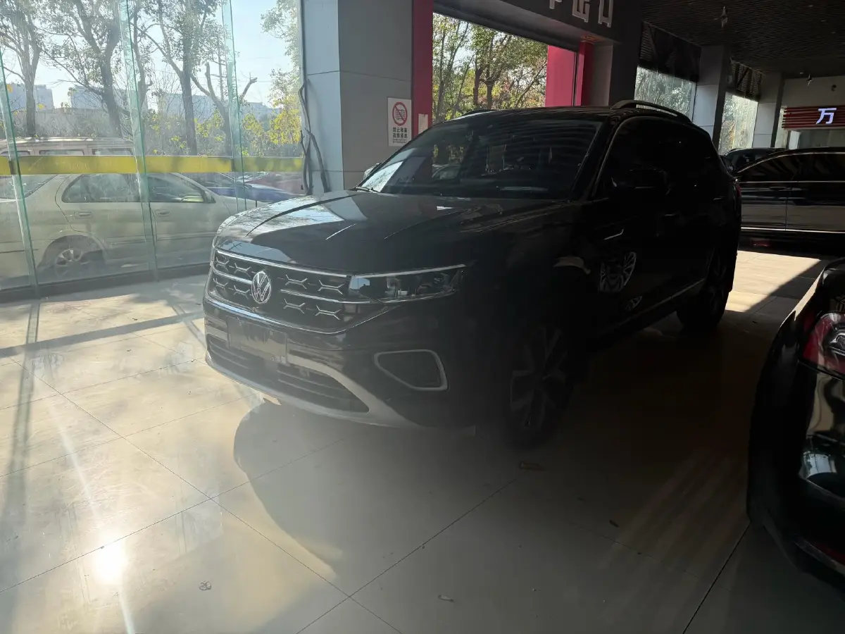 2024 Volkswagen Tayron 2.0T 186HP L4 7DCT