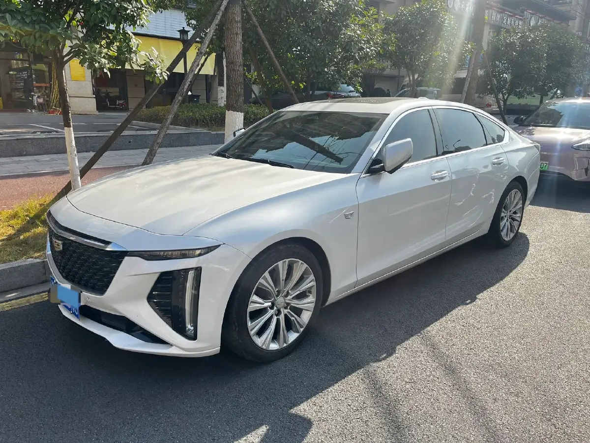 2023 Cadillac CT6 2.0T 237HP L4 10AT