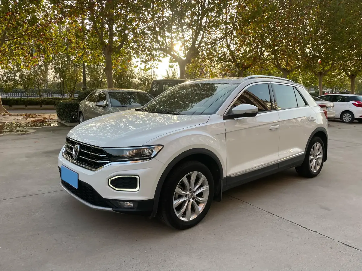 2020 Volkswagen T-Roc 1.4T 150HP L4 7DCT