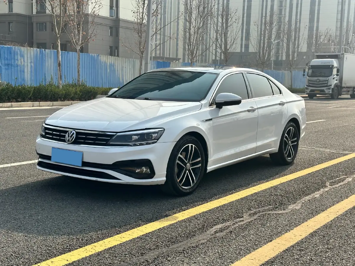 2019 Volkswagen Passat 1.4T 150HP L4 7DCT