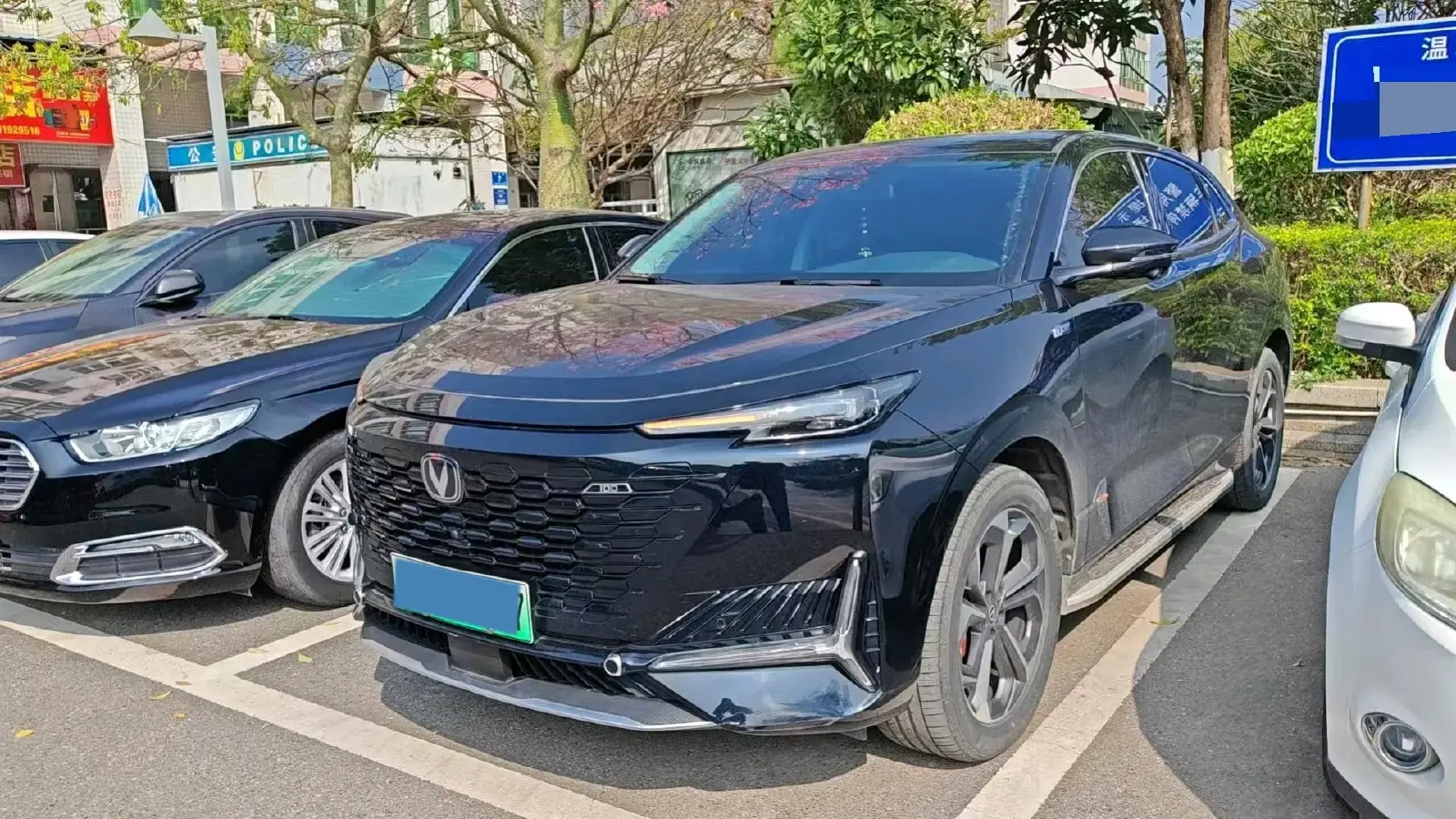 2023 ChangAn UNI-K iDD 1.5T 170HP L4 6TCT PHEV 28.39KWH