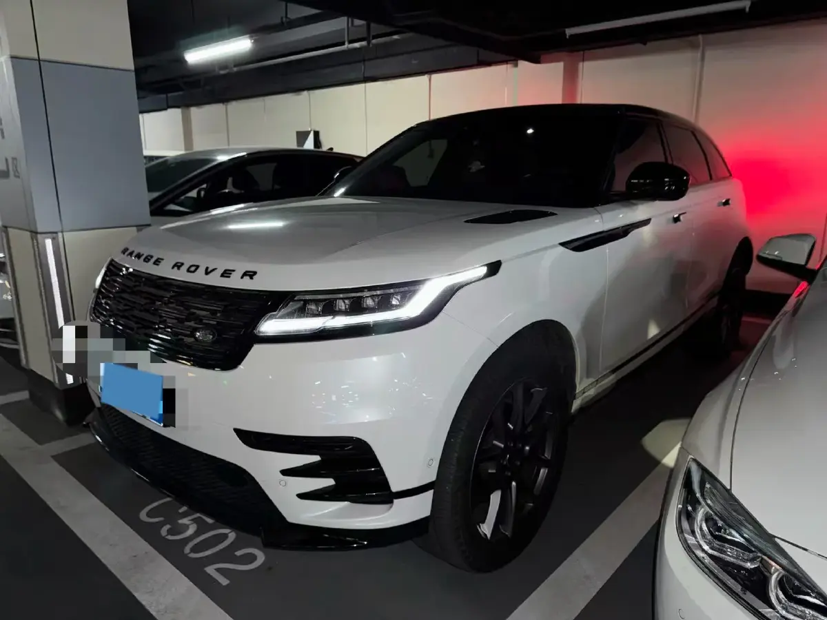 2024 Land Rover Range Rover Velar 2.0T 250HP L4 8AT