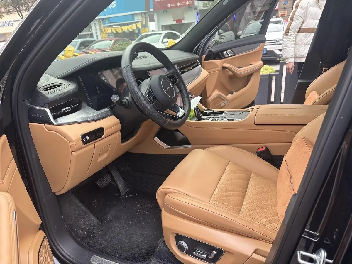 2024 LYNK&CO 09 2.0T 254HP L4 8AT,autocango,china used car exporter,china ev exporter,chinese used car exporter,chinese used ev exporter