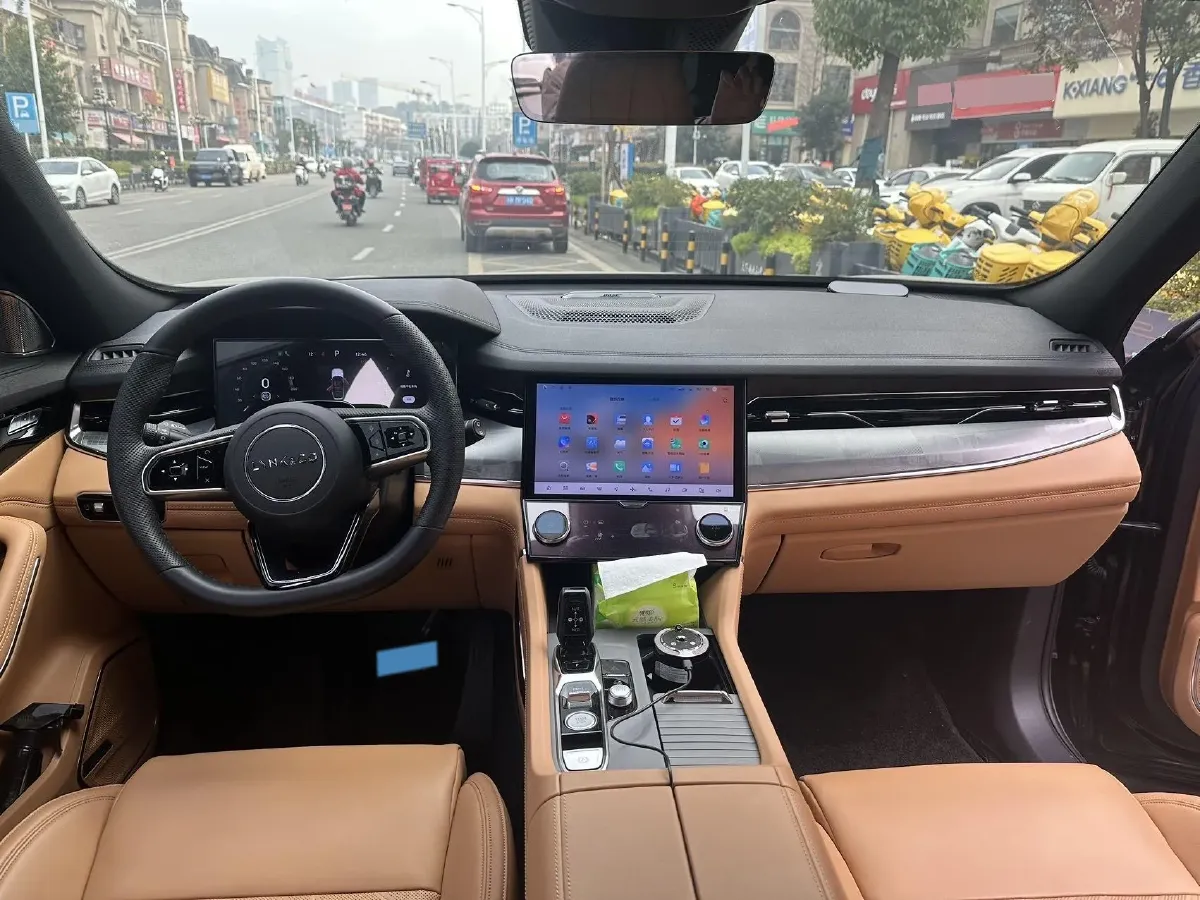 2024 LYNK&CO 09 2.0T 254HP L4 8AT,autocango,china used car exporter,china ev exporter,chinese used car exporter,chinese used ev exporter